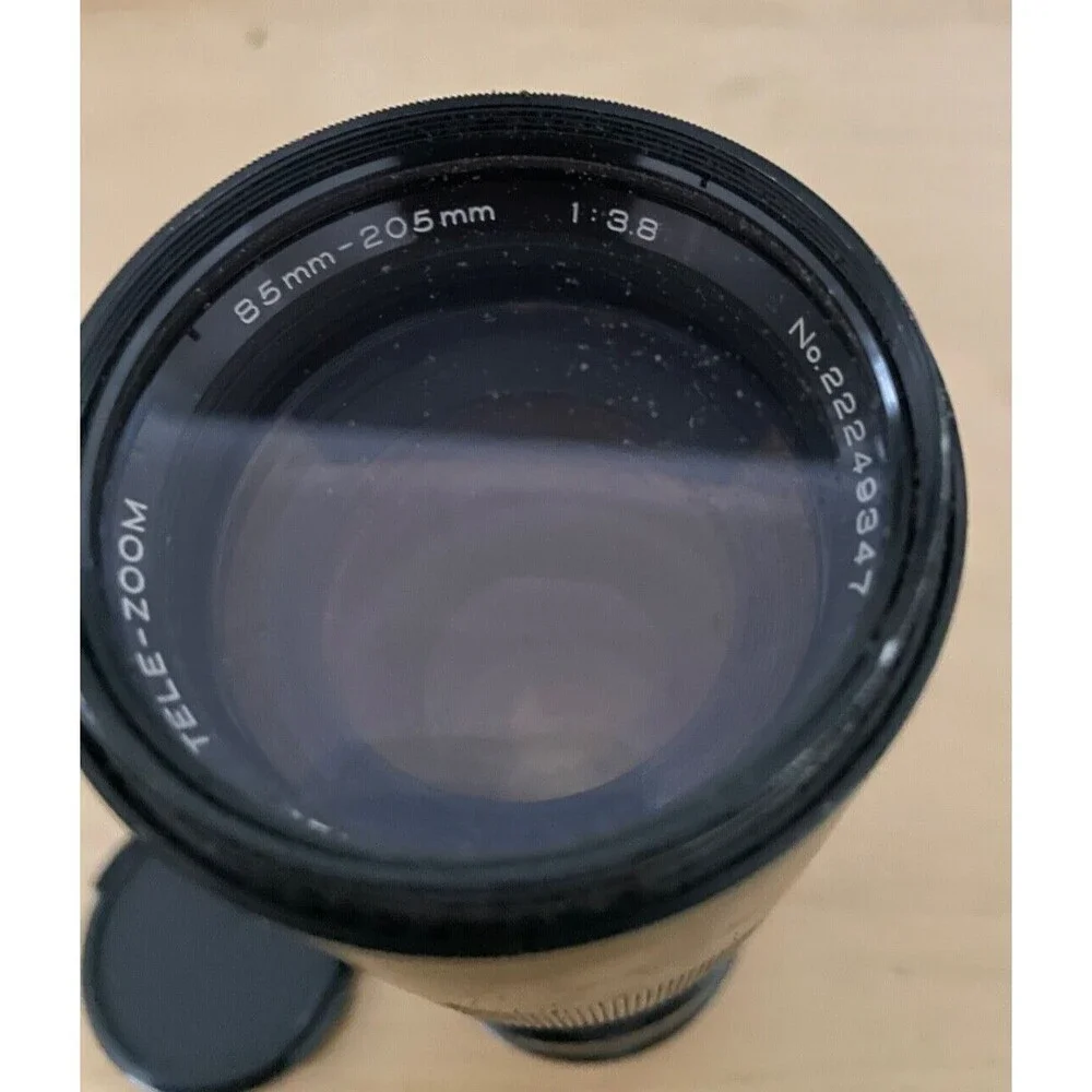 Vivitar 85-205mm F/3.8 Tele-Zoom Lens w/ Skylight Filter, Lens Caps & Case